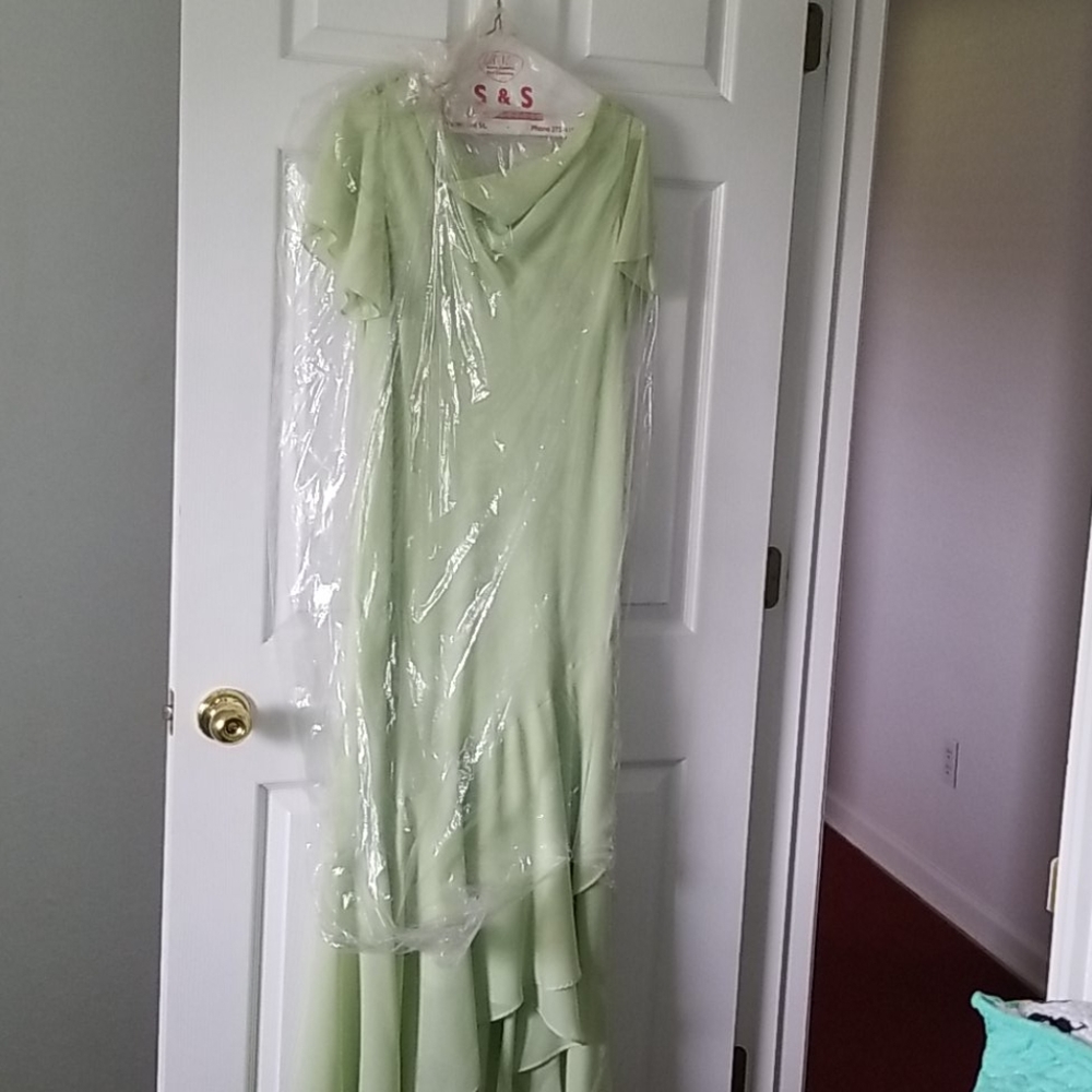 Evening gown / Prom Dress green